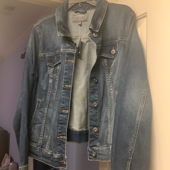 torrid Jackets & Blazers - NWT Torrid Denim Jacket- 14/16